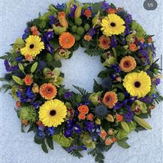 Bright Wreath tribute - dotted style 