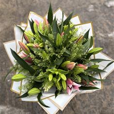 Lovely Lily Handtied 