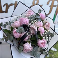 Pink peony handtied 