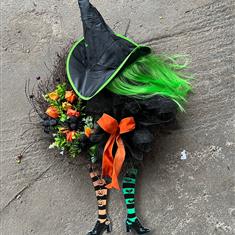 Trick-or-Treat Witch Wreath