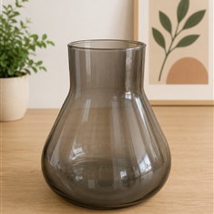 Black glass vase 
